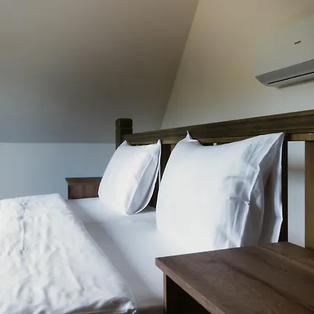 Eko Zaseok Brana Apartment *
